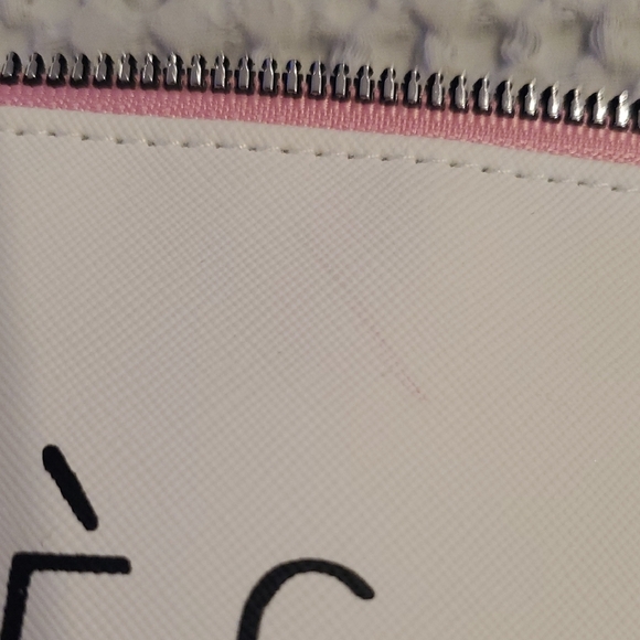 Rae Dunn White Cosmetic Bag - Très Chic (17) - Picture 4 of 6